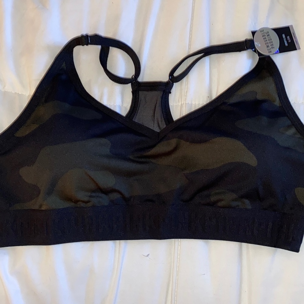Victoria’s Secret PINK ultimate Sports Bra Camo Size L